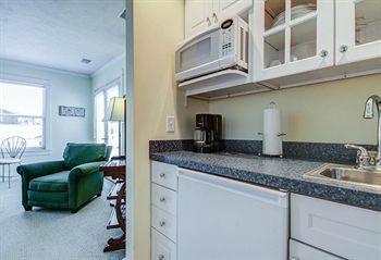 Captain'S Cottage Suites Grand Haven Esterno foto