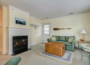 Captain'S Cottage Suites Grand Haven Esterno foto